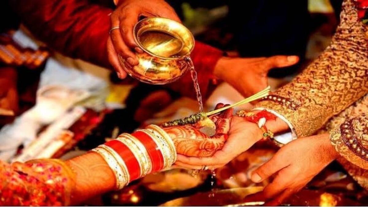Marriage: विवाह में हो रही देरी ? तो करें ये वास्तु उपाय