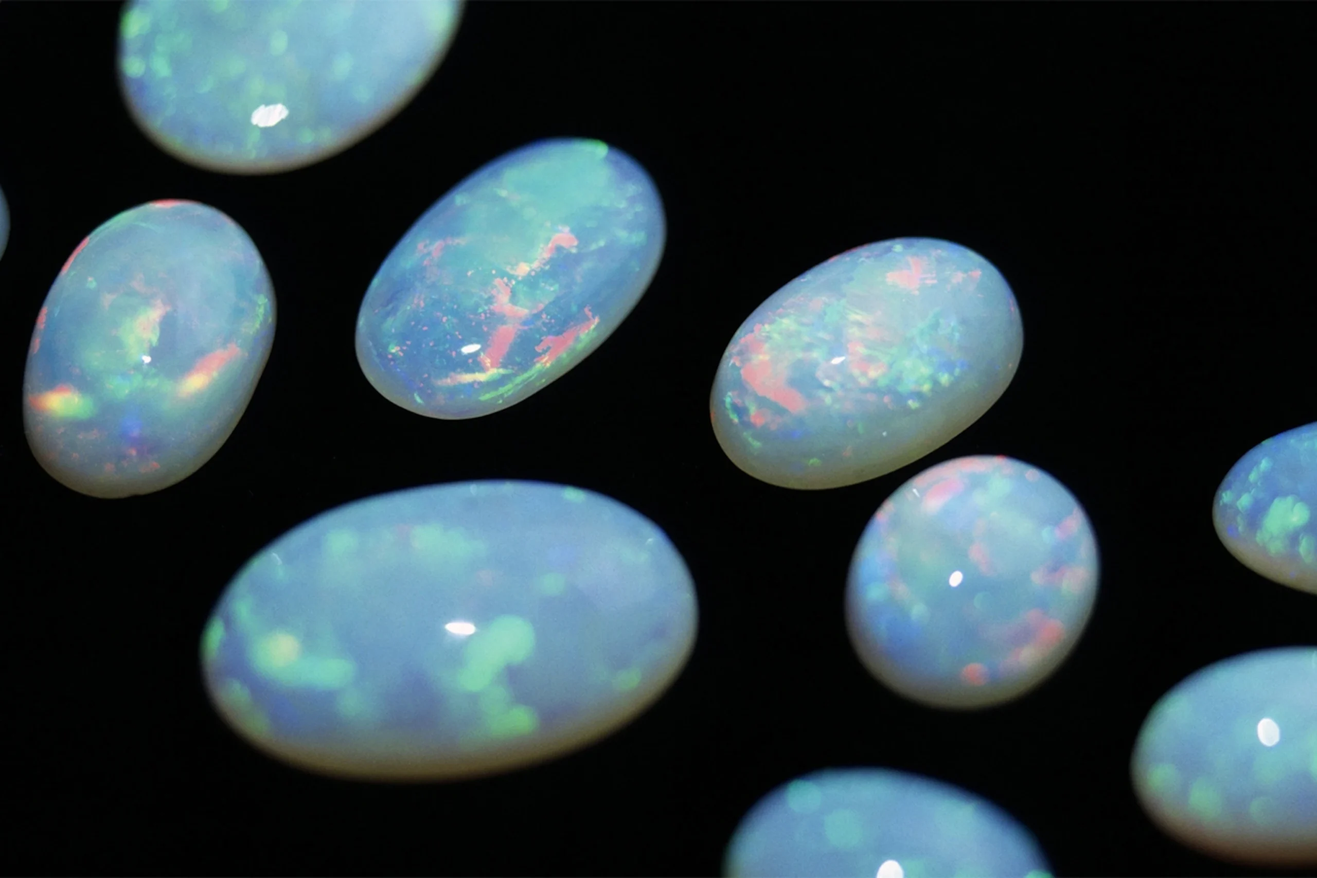 Opal Gemstone Benefits : जानिए,ओपल रत्न के फ़ायदे और नुकसान